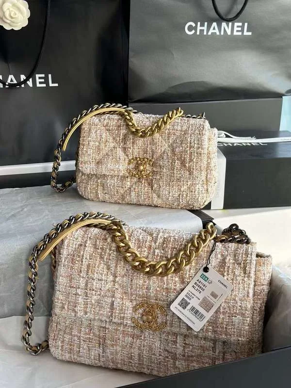 Versatile Bags That Suit Any Outfit Or Event CNL2 Zynteeq 428