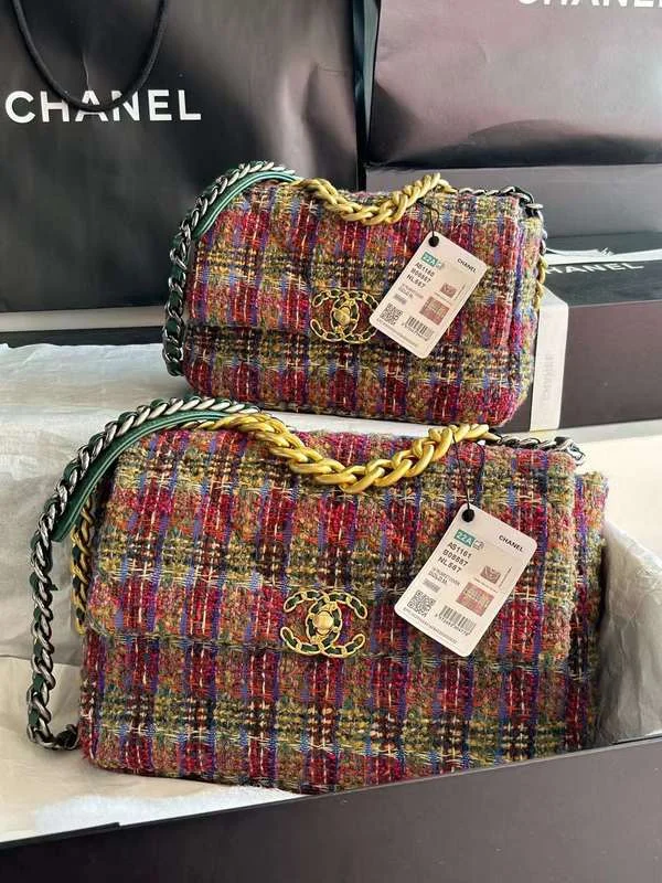 Rustic Bags For Outdoor And Nature-Inspired Looks CNL2 Zynteeq 425